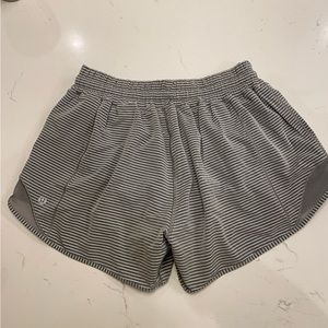 Lululemon hotty hot shorts 4”